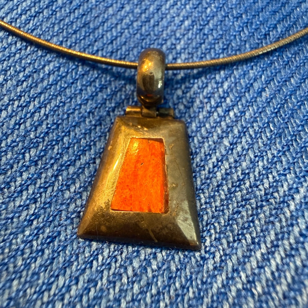 Unique Vintage Silpada 950 Silver and Coral Pendant Necklace